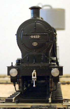 Front view of the 4F