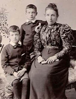 Olives brothers Horace and Arthur with their mother