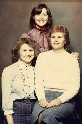 Jeanne with her daughters Tracey and Wendy